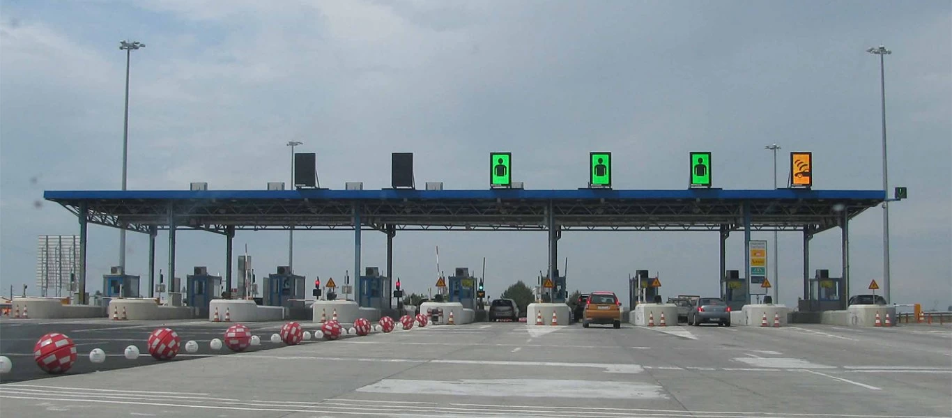 Φόβοι και μέτρα για μαζική «απόδραση» τη Μεγάλη Εβδομάδα - «Κλείσιμο διοδίων» μελετά η κυβέρνηση